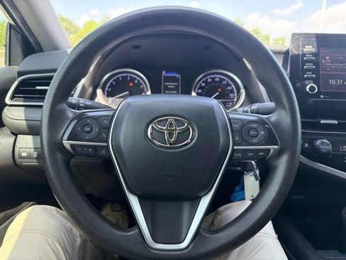 Used 2022 Toyota Camry LE FWD image 34