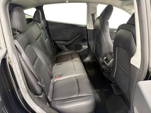 Certified 2023 Tesla Model Y Performance AWD/4WD image 11