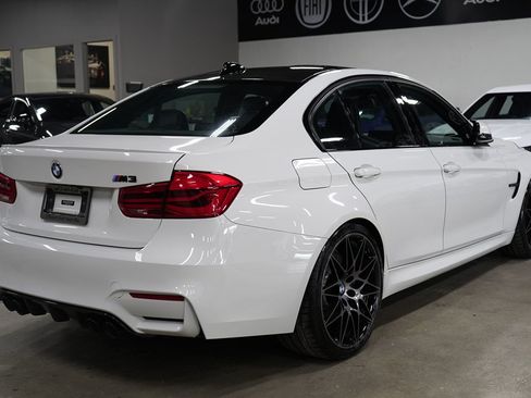 Used 2018 BMW M3 RWD image 5