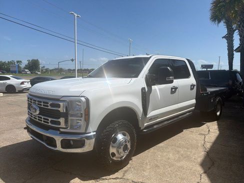 Used 2024 Ford F350 XLT w/ FX4 Off-Road Package AWD/4WD image 8