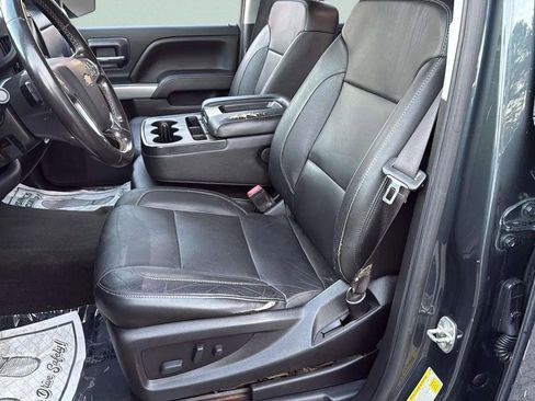 Used 2018 Chevrolet Silverado 1500 LT w/ All Star Edition image 21