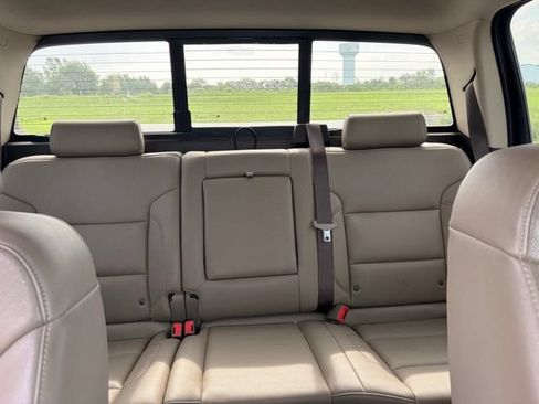 Used 2017 GMC Sierra 1500 SLT w/ SLT Premium Package AWD/4WD image 9