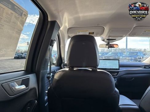New 2026 Ford Escape SE FWD image 29