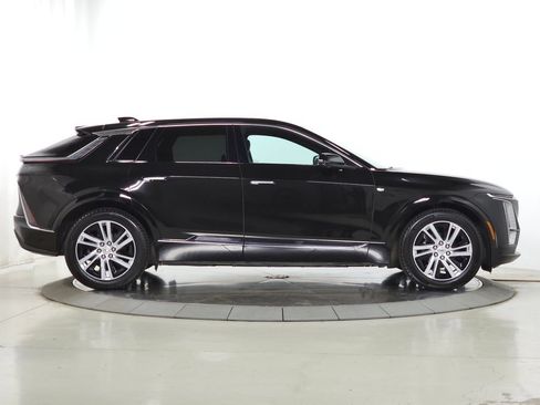 Certified 2024 Cadillac Lyriq Tech AWD/4WD image 11