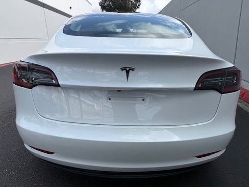 Used 2023 Tesla Model 3 Standard Range RWD image 9