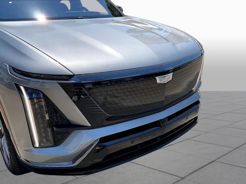 Used 2026 Cadillac Vistiq Sport w/ LPO, Floor Liner Package AWD/4WD image 28