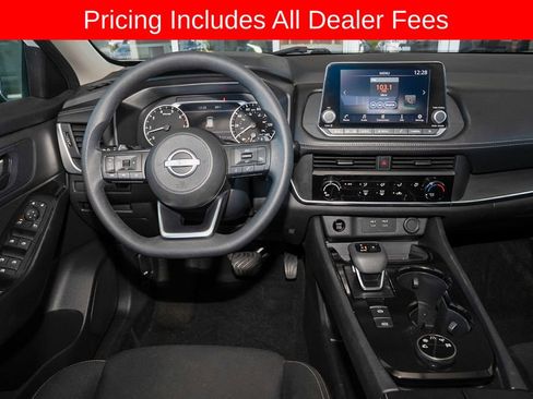 Used 2024 Nissan Rogue S AWD/4WD image 6