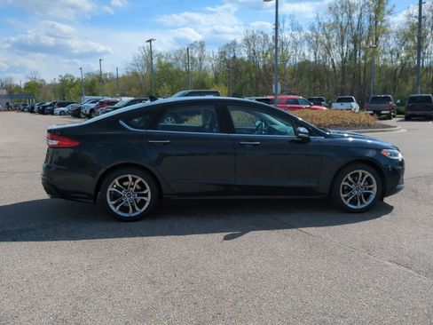Used 2020 Ford Fusion SEL FWD image 9