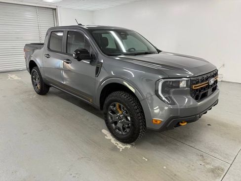 New 2025 Ford Maverick Tremor image 3