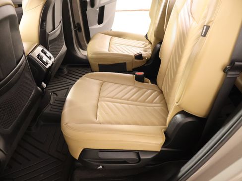 Used 2025 Kia Sorento SX Prestige w/ Olive Brown Leather Package AWD/4WD image 13