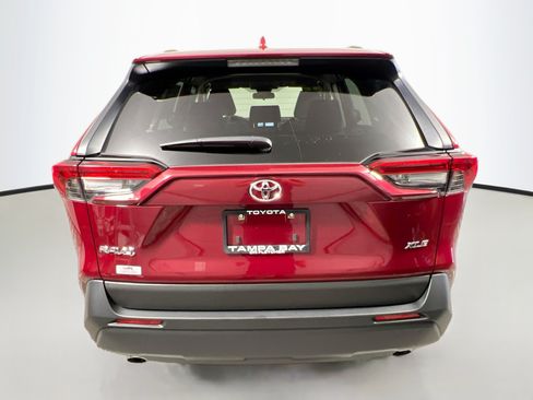 Used 2025 Toyota RAV4 XLE FWD image 6