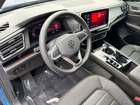 Used 2024 Volkswagen Atlas Cross Sport SEL image 25