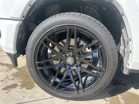 Used 2022 RAM 1500 Limited w/ Night Edition image 15