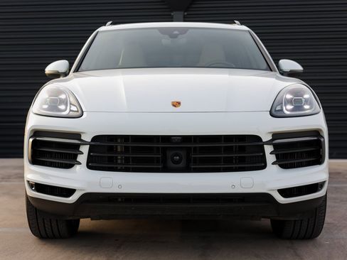 Certified 2023 Porsche Cayenne image 10