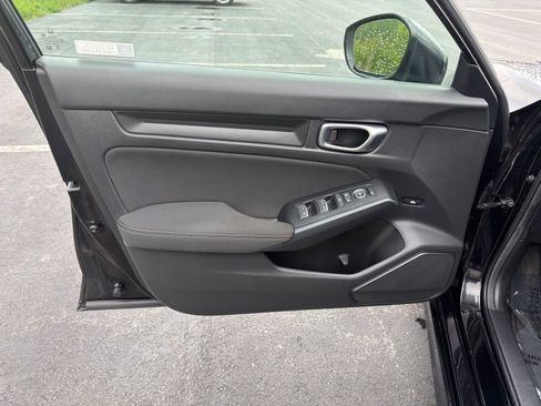 Used 2024 Honda Civic Sport image 11