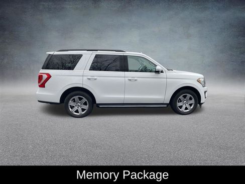 Used 2019 Ford Expedition XLT w/ Equipment Group 202A image 8