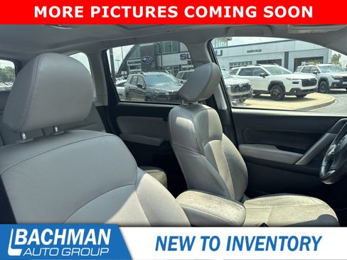 Used 2014 Subaru Forester 2.5i Limited AWD/4WD image 5