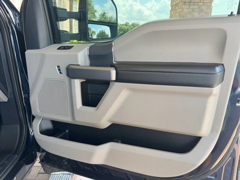 Used 2022 Ford F250 XLT w/ XLT Value Package AWD/4WD image 26