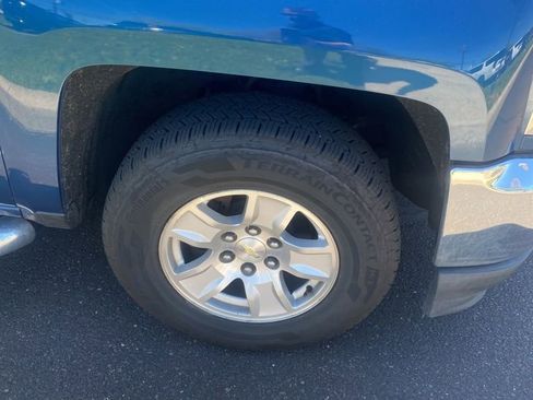 Used 2017 Chevrolet Silverado 1500 LT w/ All Star Edition AWD/4WD image 12