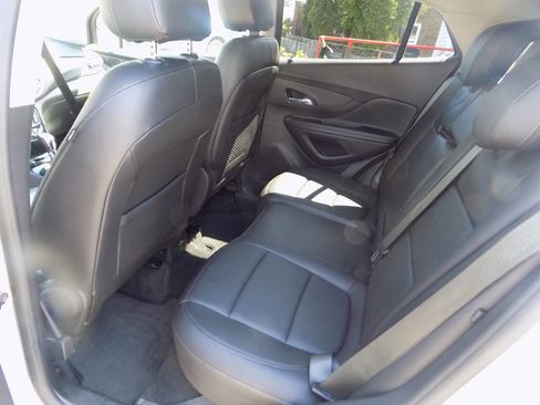 Used 2019 Buick Encore Essence AWD/4WD image 11