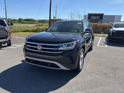 Used 2021 Volkswagen Atlas SE w/ Towing Package image 5