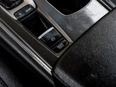 Used 2019 Honda Accord Sport image 31
