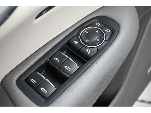 Used 2017 Cadillac XT5 Luxury w/ Driver Awareness Package image 30