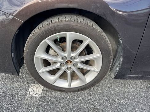 Used 2013 Lexus CT 200h image 25