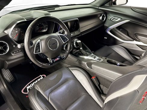 Used 2020 Chevrolet Camaro SS image 5