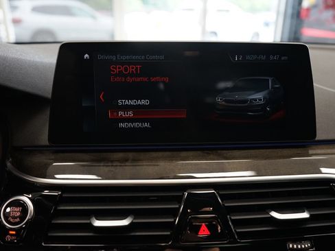 Used 2017 BMW 540i xDrive AWD/4WD image 38