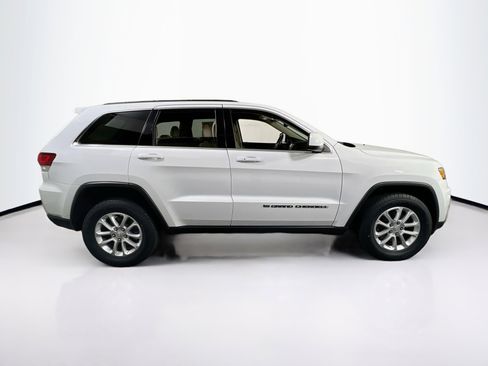 Used 2022 Jeep Grand Cherokee Laredo E image 4