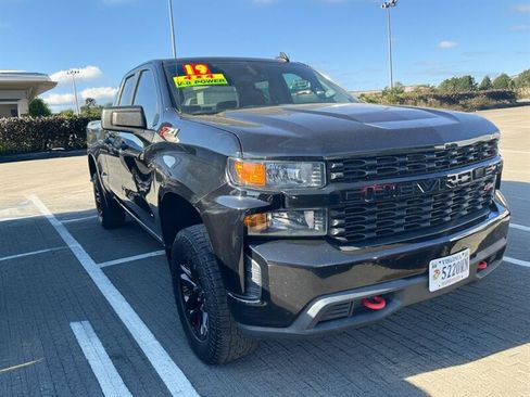 Used 2019 Chevrolet Silverado 1500 Custom Trail Boss w/ Custom Convenience Package AWD/4WD image 1
