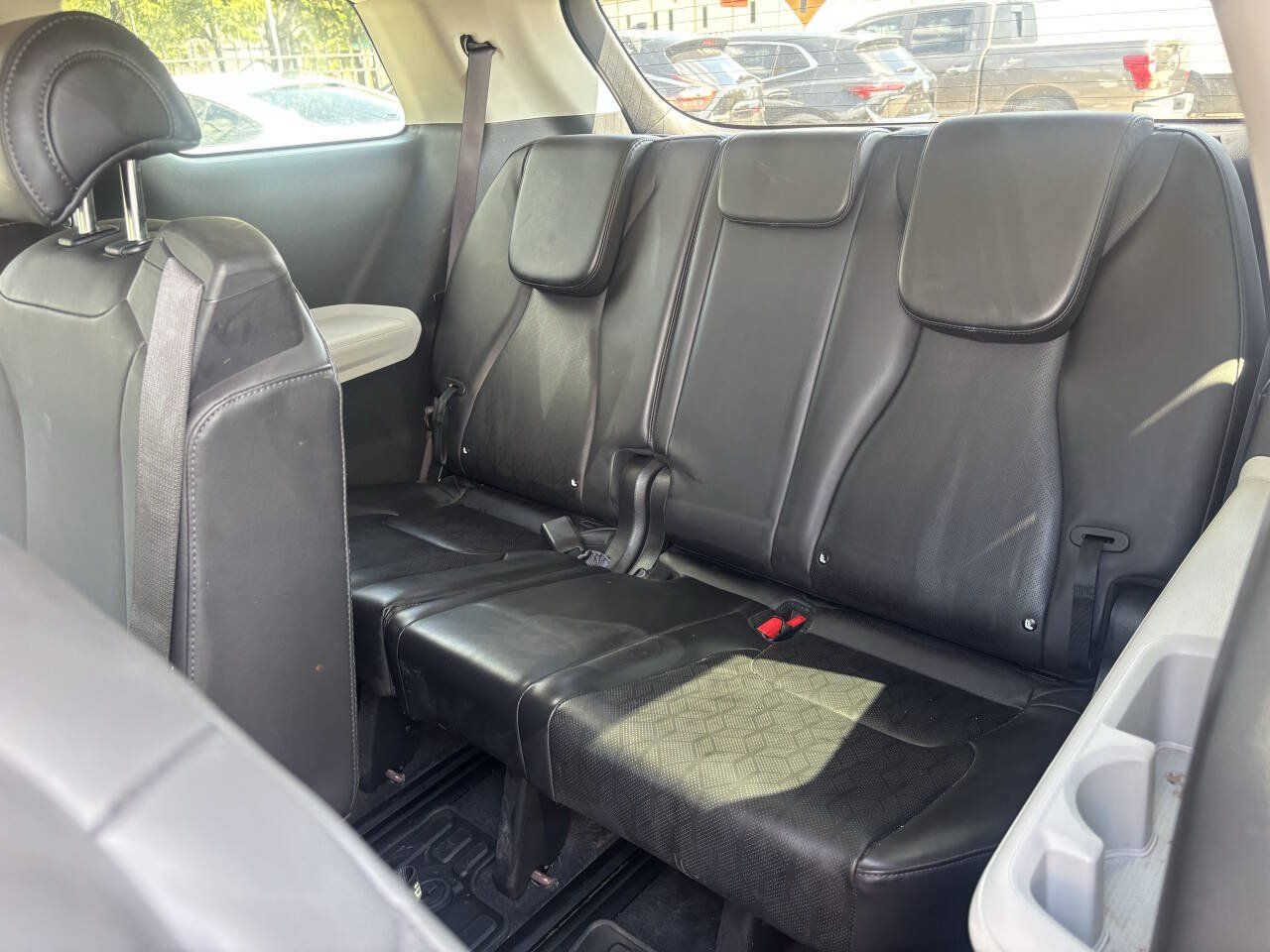 Used 2023 Kia Carnival LX FWD image 21
