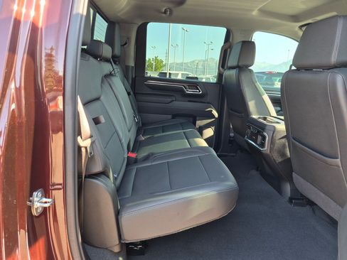Used 2024 Chevrolet Silverado 2500 LTZ w/ LTZ Plus Package AWD/4WD image 30