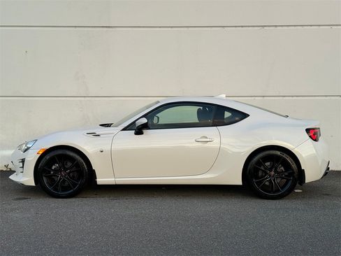 Used 2019 Toyota 86 image 4