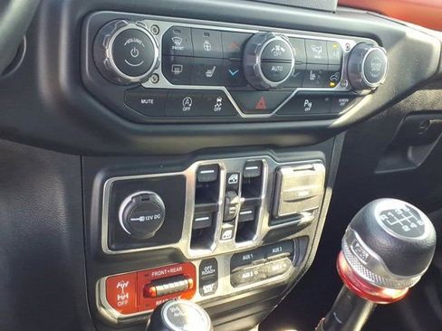 Used 2021 Jeep Wrangler Unlimited Rubicon w/ Safety Group AWD/4WD image 14