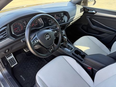 Used 2020 Volkswagen Jetta R-Line w/ R-Line Cold Weather Package image 11