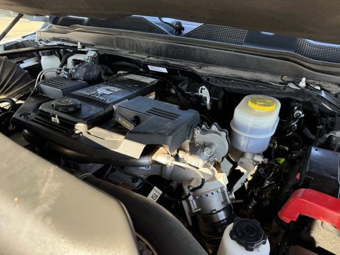 Used 2024 RAM 2500 Laramie image 34