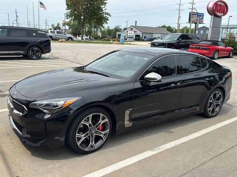 Used 2019 Kia Stinger GT2 AWD/4WD image 8