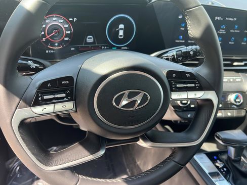 Certified 2023 Hyundai Elantra SEL w/ Convenience Package FWD image 13