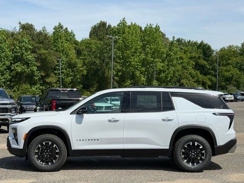 New 2026 Chevrolet Traverse Z71 w/ Enhanced Driving Package AWD/4WD image 7