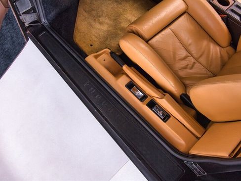 Used 1989 Ferrari Testarossa image 21