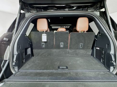 New 2025 Lincoln Navigator Reserve image 28