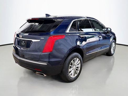 Used 2017 Cadillac XT5 Luxury w/ Driver Awareness Package AWD/4WD image 9