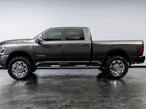 Used 2025 RAM 2500 Laramie image 9