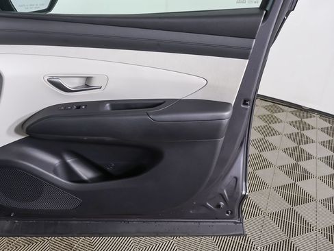 Certified 2025 Hyundai Tucson SEL AWD/4WD image 22