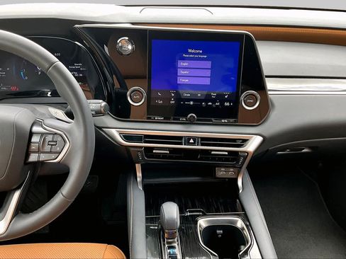 Used 2025 Lexus RX 350 FWD w/ Technology Package image 7