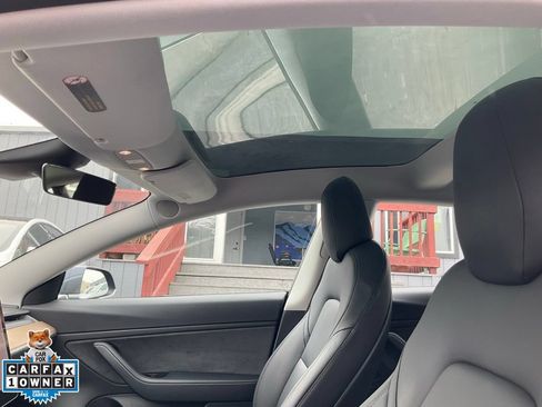 Used 2018 Tesla Model 3 Long Range RWD image 21
