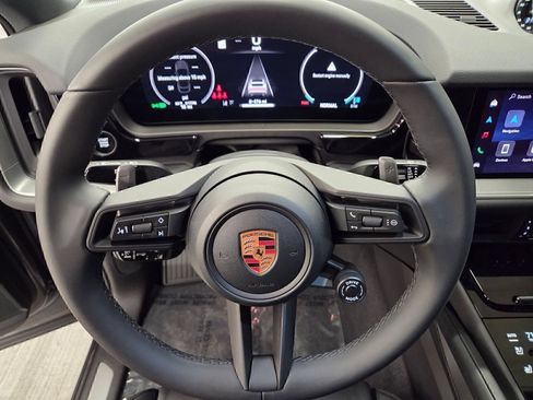 Certified 2026 Porsche Cayenne Coupe AWD/4WD image 18