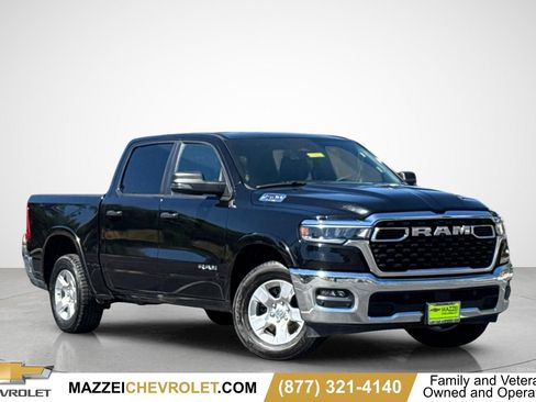Used 2025 RAM 1500 Big Horn AWD/4WD image 1